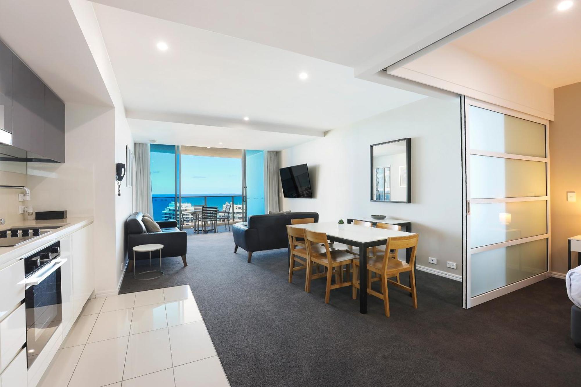 Number 1 H Residences - Wifi, Parking & More By Gold Coast Holidays Exterior foto